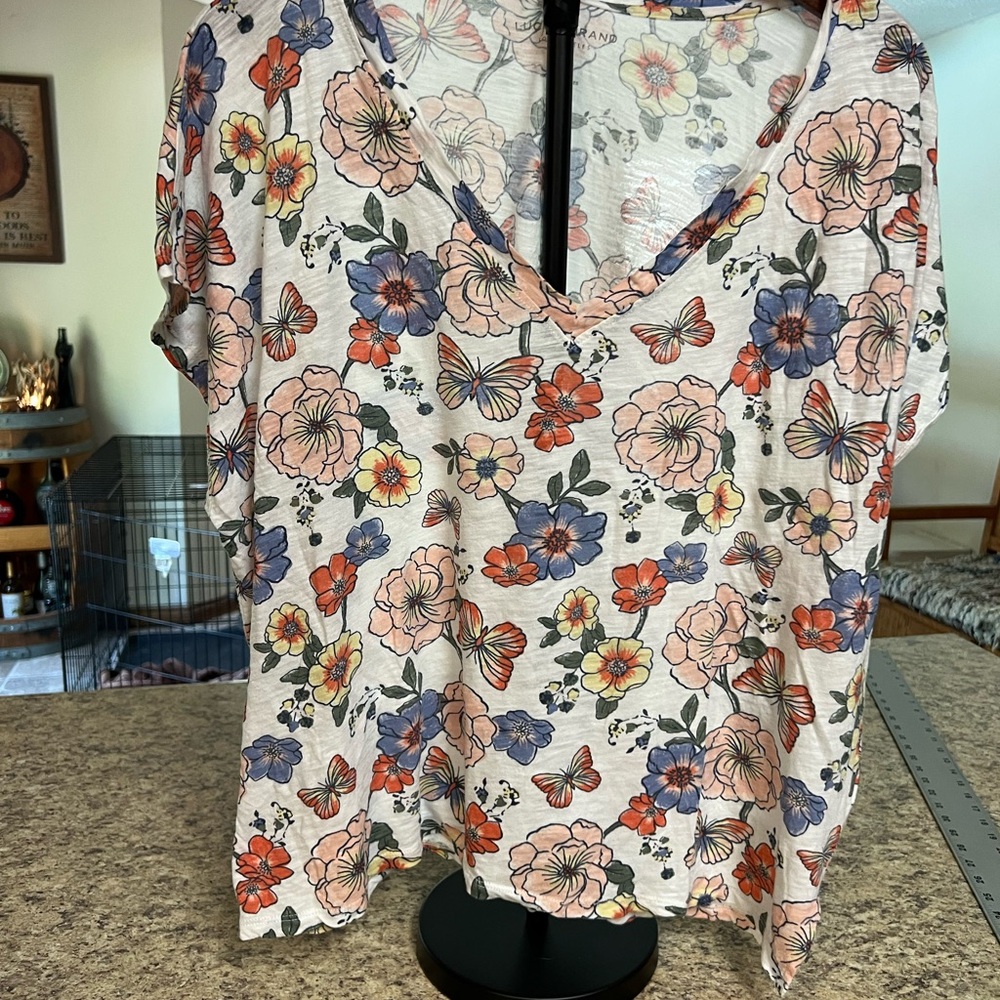 Lucky Brand White V-Neck Top with Pink, Blue & Orange Floral butterfly 🦋Print XL